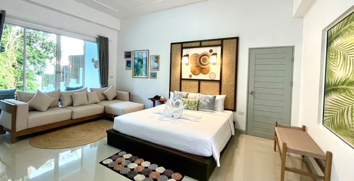 Pool Suite